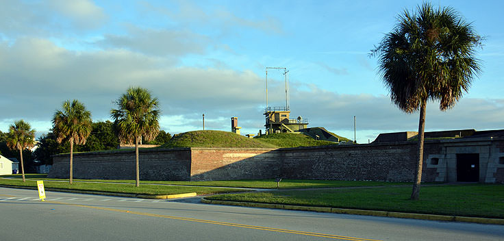 Fort Moultrie - SullivansIsland.com